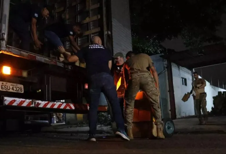 Polícia apreende perfumes contrabandeados avaliados em R$ 10 milhões