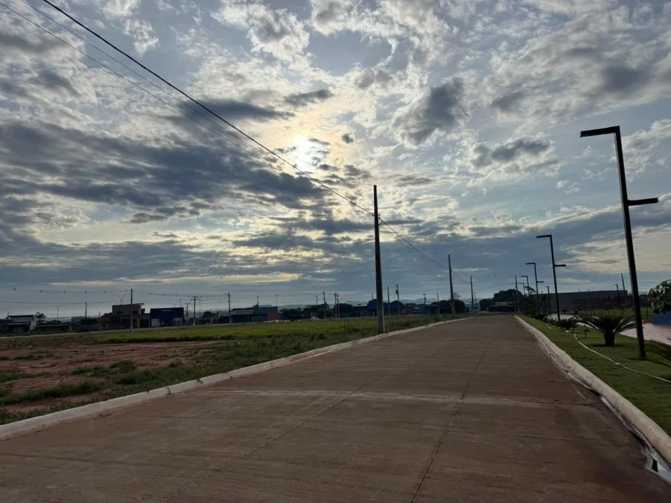 Céu deve alternar entre sol e chuva: temperaturas variam ao longo do dia em Ivinhema