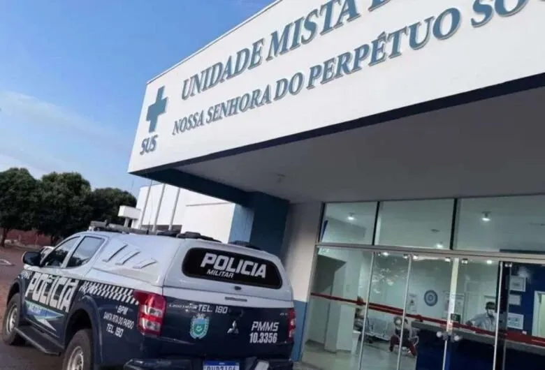 Após discussão, dois ficam feridos em confusão dentro de alojamento