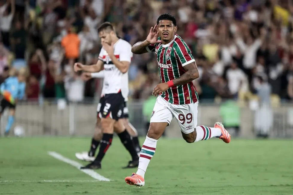Em noite para esquecer: São Paulo é goleado e registra pior resultado em 20 anos
