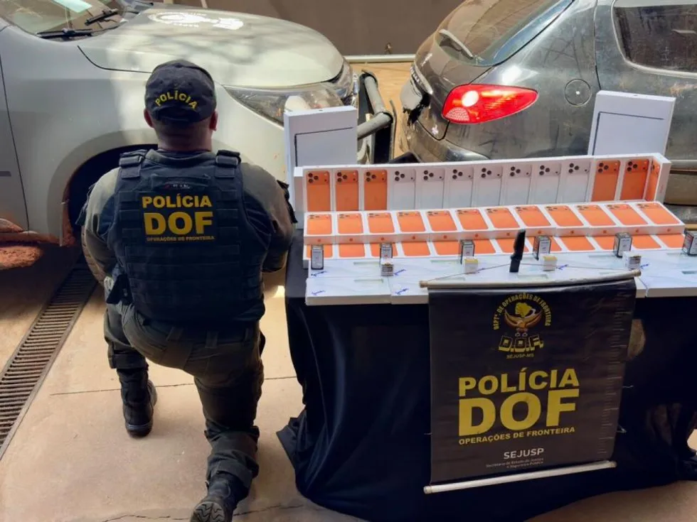 Polícia apreende eletrônicos e medicamentos ilegais avaliados em mais de R$ 500 mil