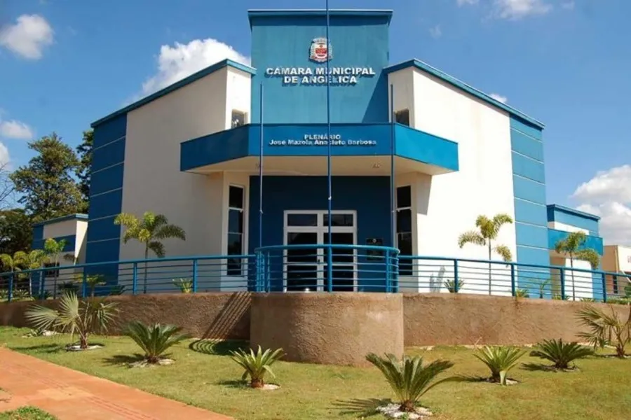 Justiça manda ex-vereadores de Angélica devolverem salários acima do teto