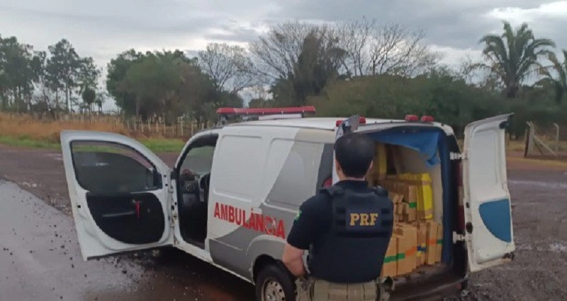 PRF apreende 1,5 tonelada de maconha em ambulância falsa em Campo Grande