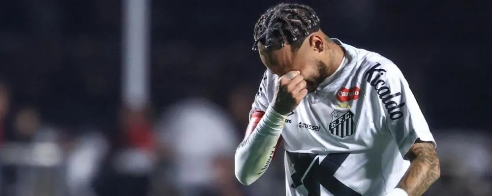 Vasco goleia Santos por 6 a 0 no Morumbis e derruba Cleber Xavier