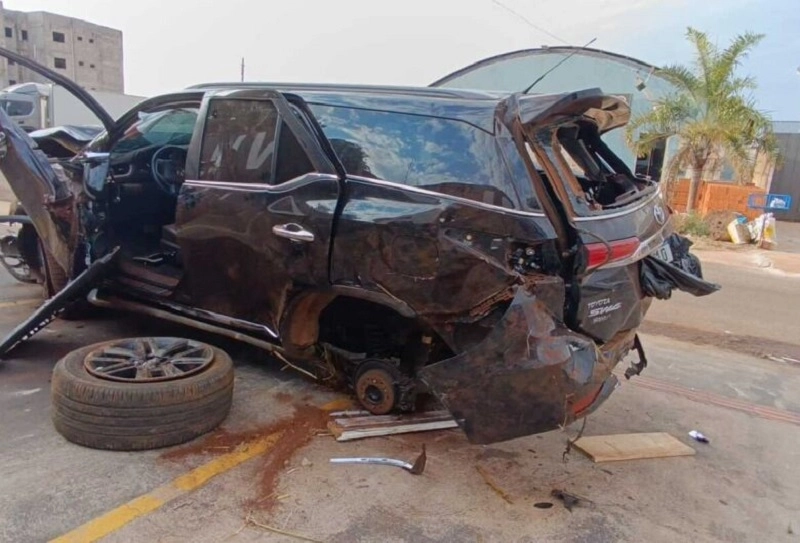 Jovem é preso em Dourados após tentar escapar com perna quebrada; quase 2 toneladas de maconha foram apreendidas
