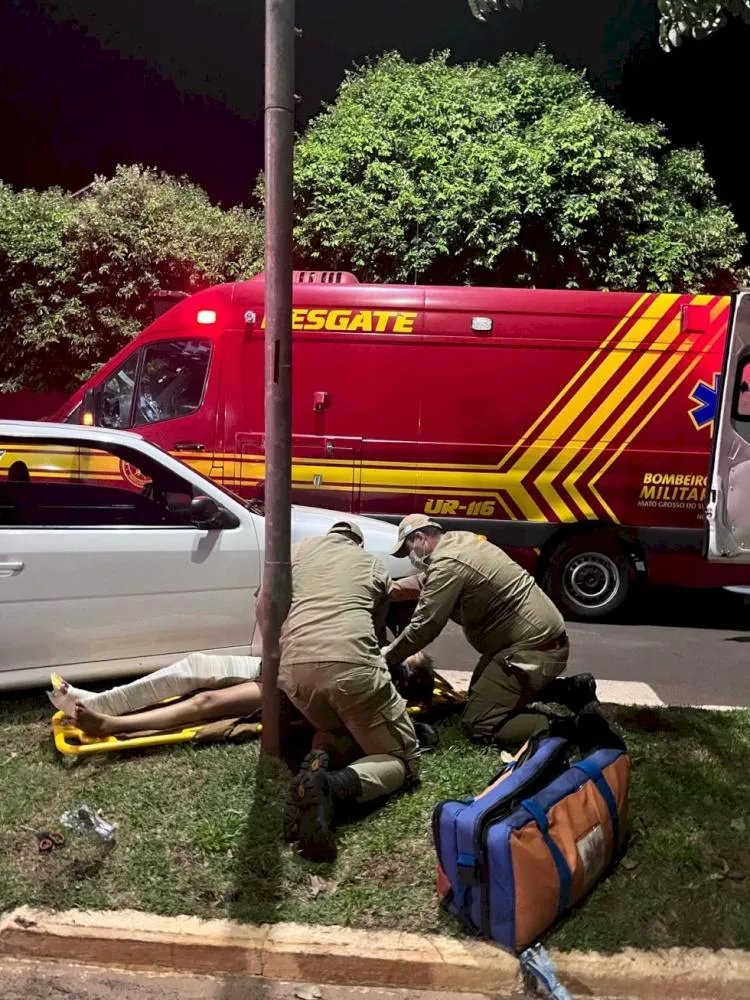 IVINHEMA: cidente entre carro e moto deixa motociclista ferida 